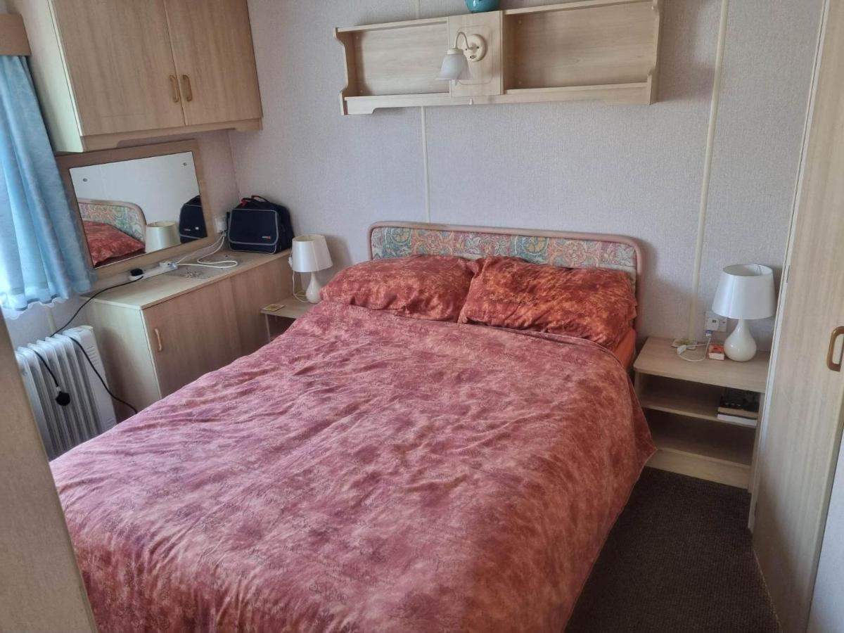 Tm8 6 Berth 2 Bedroom Caravan P Chapel Saint Leonards Eksteriør billede